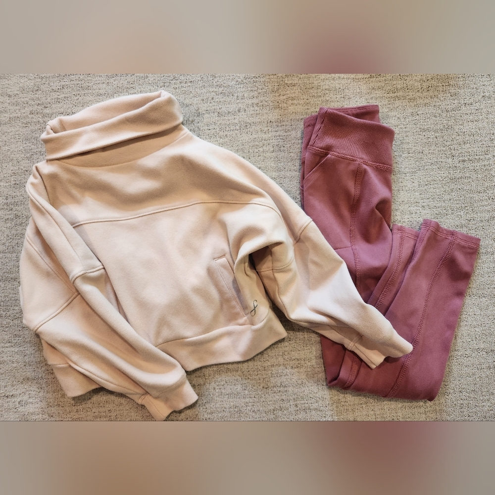 Girls Freely Athletic Leggings and Sweatshirt